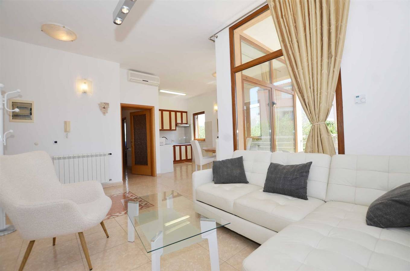 Apartamento entero, Cocaletto B con estacionamiento in Rovinj, Región de Rovinj