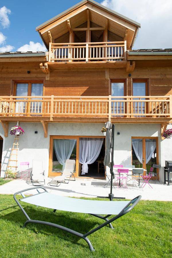 Chambre d’hôte pour 2 personnes, avec Balcon et Terrasse ainsi que Jacuzzi et Jardin