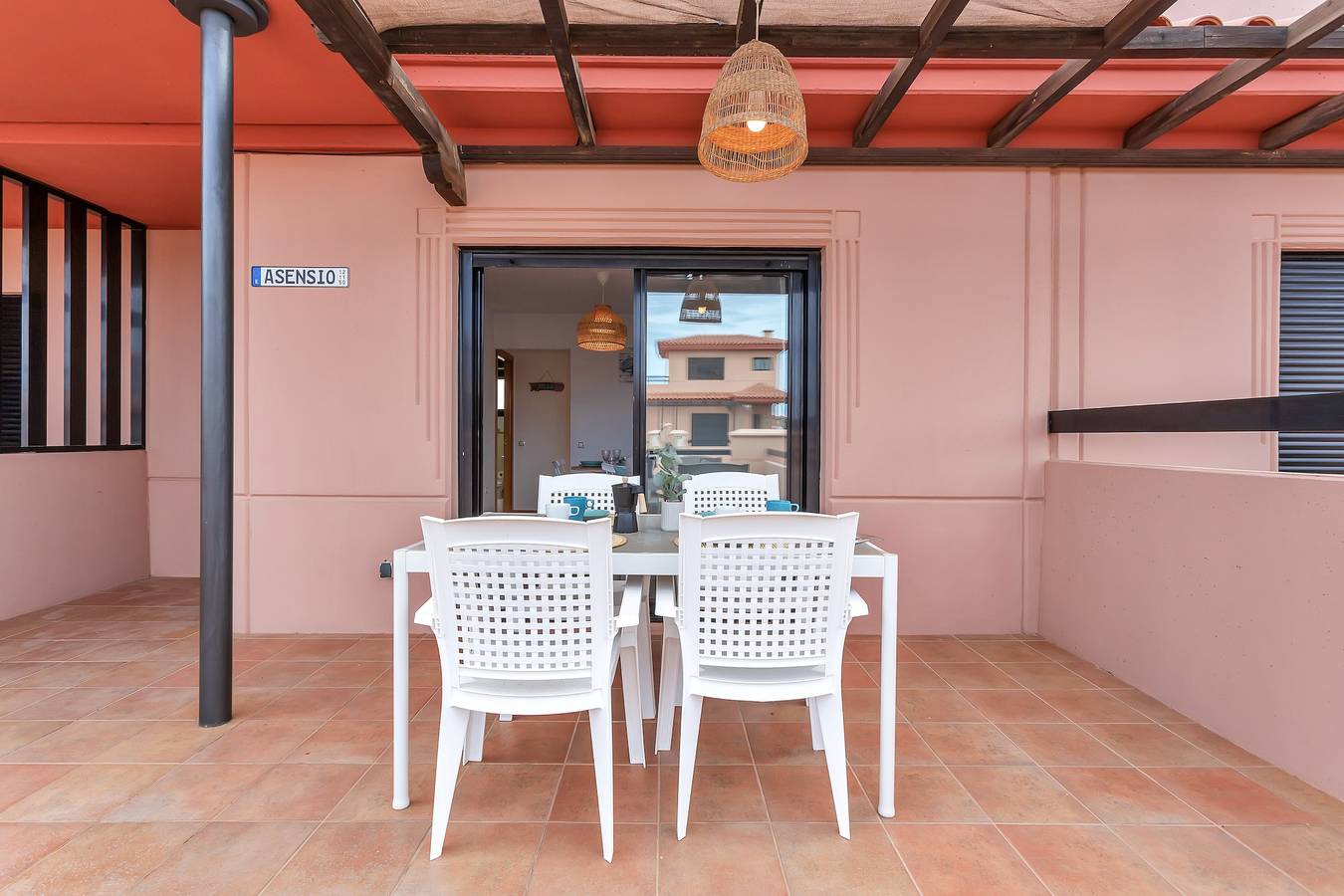 Villa 'Asensio' mit Bergblick, Gemeinschaftspool und Wlan in La Oliva, Fuerteventura