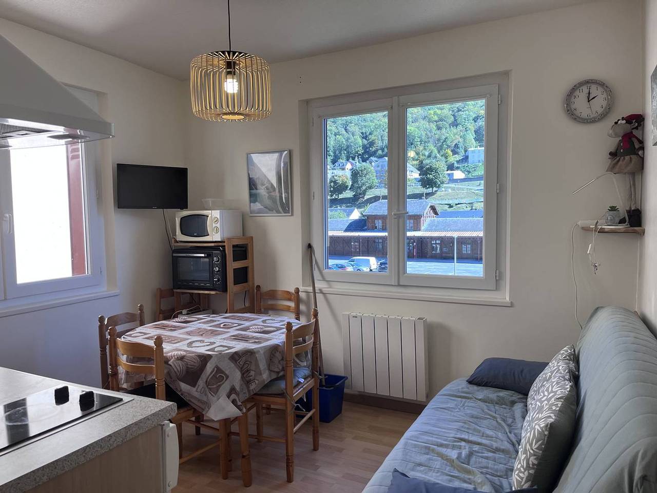 Apartamento entero, Encantador apartamento en Cauterets con vista y aparcamiento in Cauterets, Parque nacional de los Pirineos