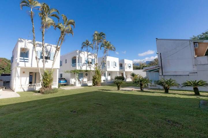 Casas e apartamentos de temporada para 6 pessoas, com jardim e vista e ainda terraço, com animais de estimação em Praia Domingas Dias