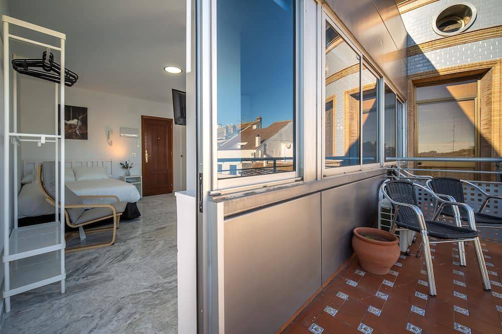 Hostal Palacio Hotel París - Habitación 6A4 in Huelva, Costa de la Luz