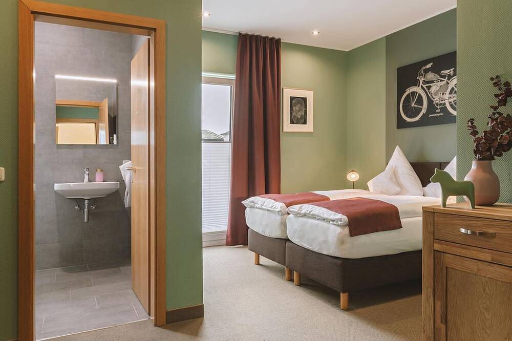 Ferienwohnung Casa L. - Appartement 1 mit Balkon - Hotel Louis Müller in Bitburg, Eifelkreis Bitburg-Prüm