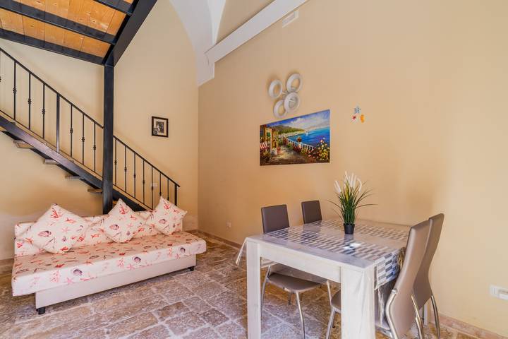 Apartamento entero, Apartamento 'Tittì' con Wi-Fi y aire acondicionado in Alezio, Golfo de Tarento