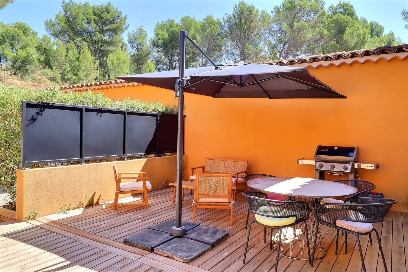 Appartement entier, Le Loft- 4 étoiles - Spa in Ventabren, Région d'Aix-en-Provence