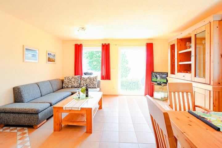 Ferienhaus für 6 Personen, mit Terrasse und Garten in Fuhlendorf - 3