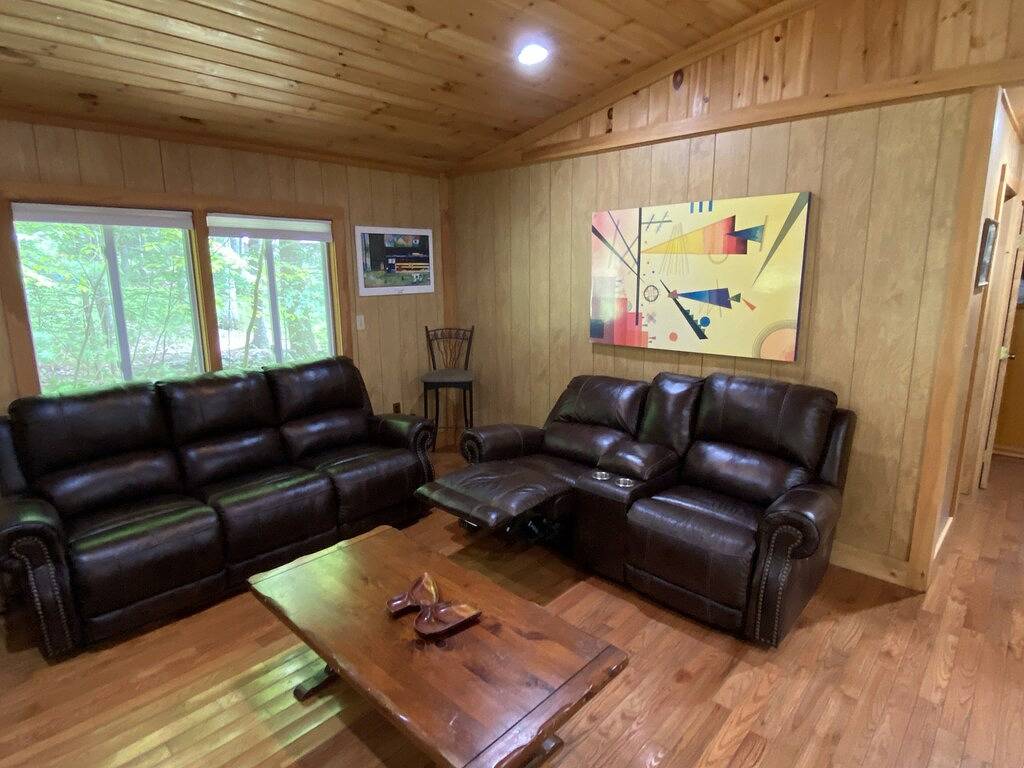 Charming Summer Lake Getaway in Sullivan County