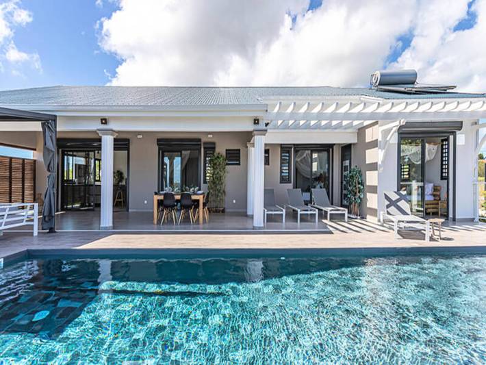 Gîte pour 6 personnes, avec jardin et piscine, adapté aux familles à Capesterre-de-Marie-Galante - 4