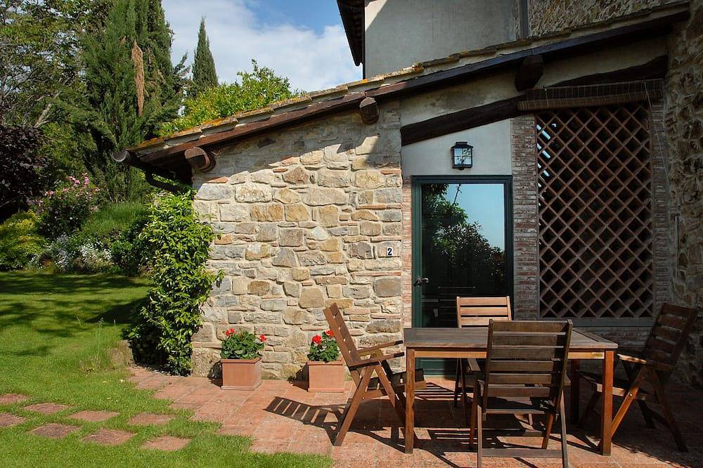 Ganze Wohnung, Charmante Wohnung in einem Landhaus inmitten der Weinberge des Chianti Classico in Panzano In Chianti, Greve In Chianti