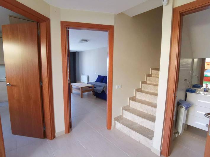 Villa pour 8 personnes, avec Balcon et Terrasse ainsi que Jardin et Piscine à Calafell - 4