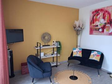 Gîte pour 2 personnes, avec sauna et terrasse dans Petit-Han