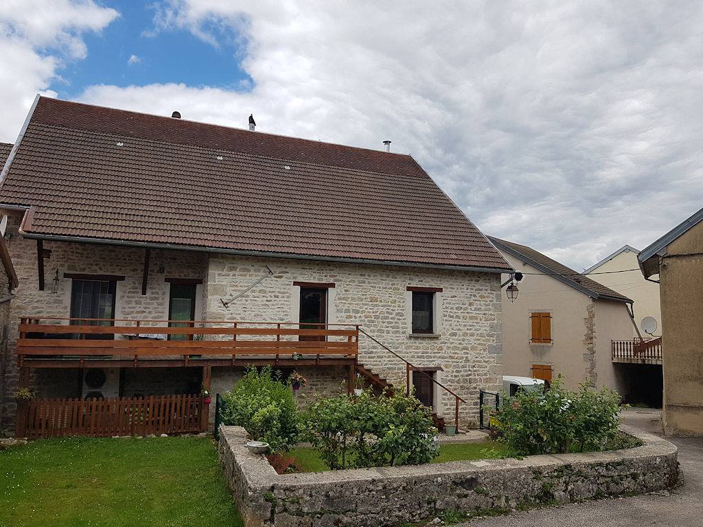 Appartement entier, Gîte 4 places avec vue sur la montagne in Les Planches-en-Montagne, Parc naturel régional du Haut-Jura