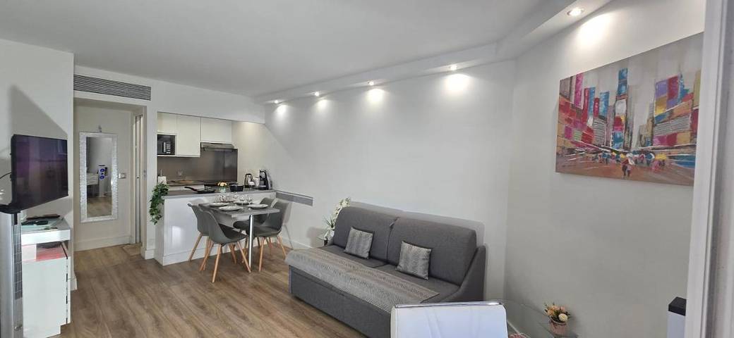Gîte pour 4 personnes, avec terrasse et vue, animaux acceptés dans Paris La Défense Arena - 4