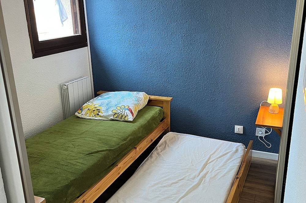 Geheel appartement, L'Ecr'Ain Montagnard, bright south-facing apartment at the foot of the slopes in Lélex, Parc naturel régional du Haut-Jura