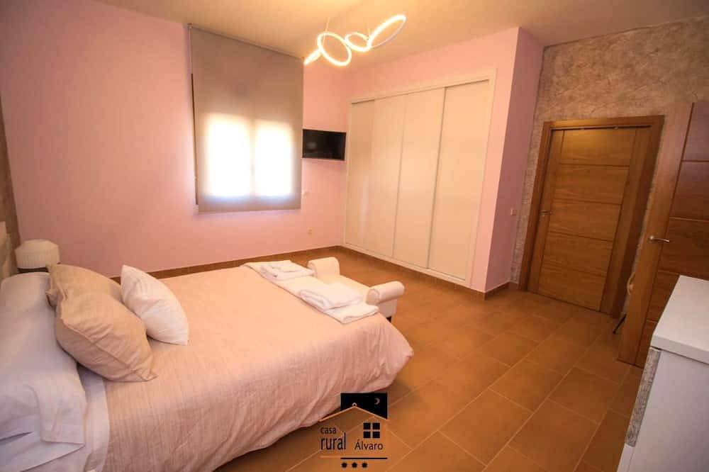 Casa Rural Alvaro ( Adaptada ) in Albares, La Alcarria