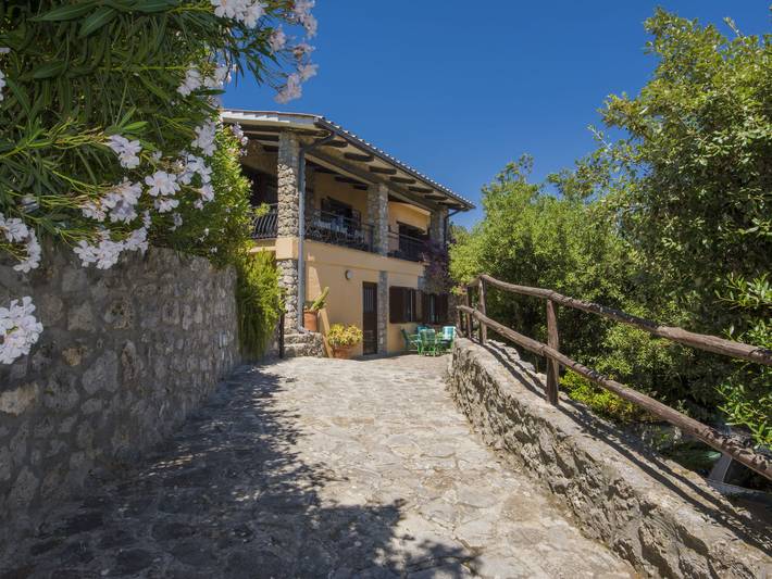 Location de vacances pour 11 personnes, avec jardin et terrasse, animaux acceptés à Orbetello - 2