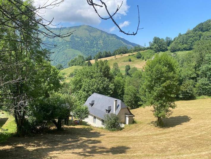 Location de vacances pour 5 personnes, avec jardin et vue à Arbéost - 2