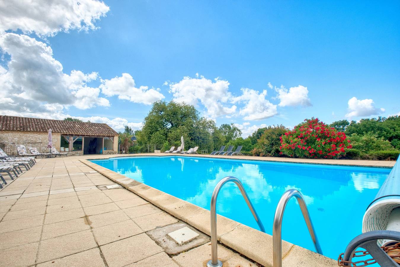 Le Chai – Gîte familial avec piscine sur 12 hectares près de Bergerac in Razac-d'Eymet, Périgord Pourpre