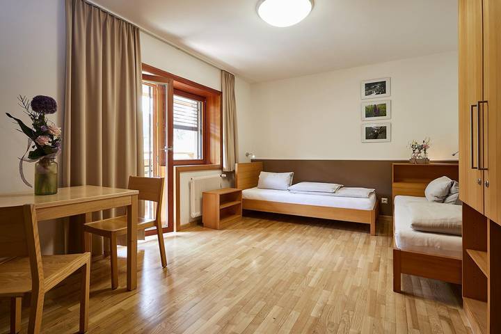 Ferienwohnung für 2 Personen, mit Balkon und Terrasse sowie Garten und Seeblick am Ossiacher See - 4