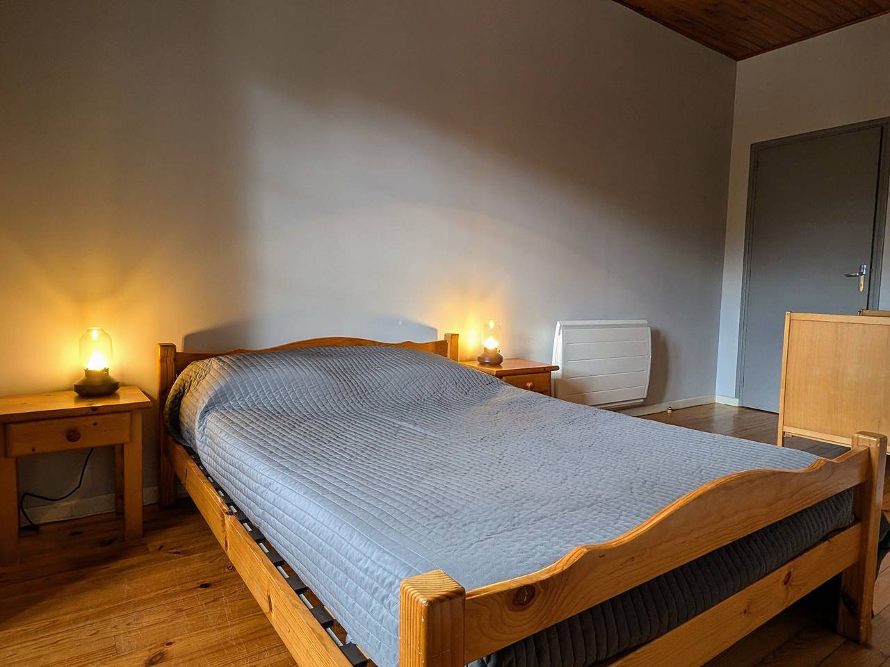 Cottage for 4 with courtyard, Loire view in Arlempdes, Haute-Loire