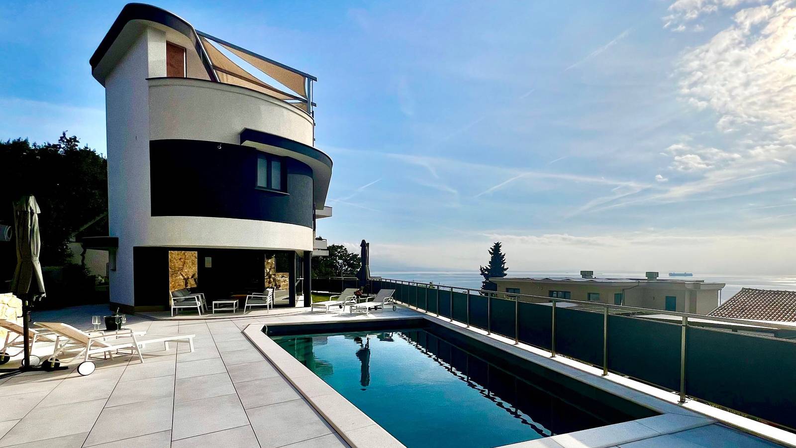 Villa Palazzo Blue by Villas Guide in Plaža Črnikovica, Opatija Riviera