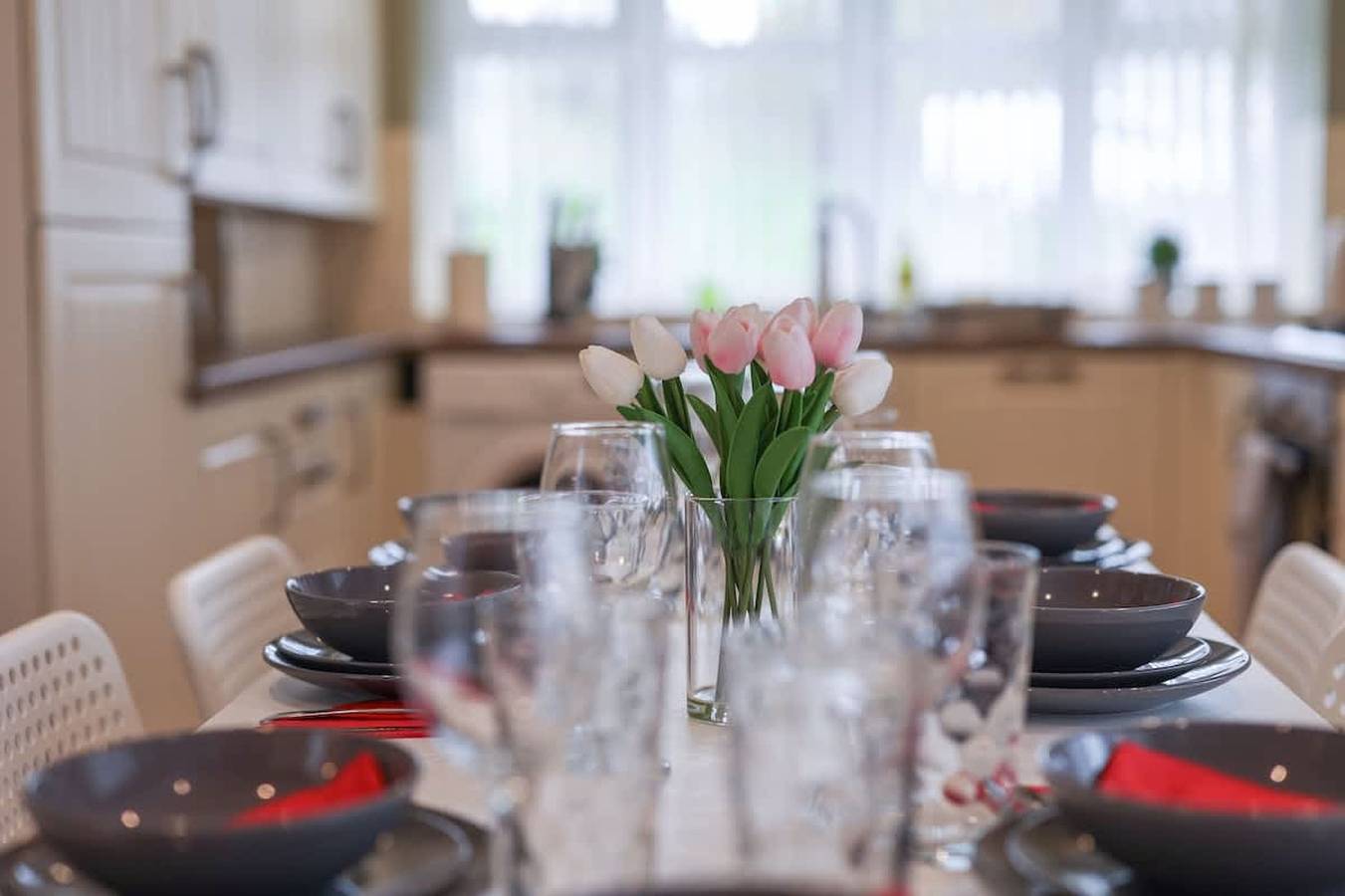 Spacious 4 Bedroom House with Parking in Gateshead