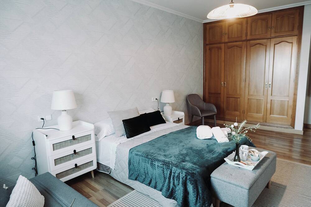 Apartamento entero, Apartamento Ponte Dena Situado  En El Centro Del Salnes in Meaño, Rias Baixas