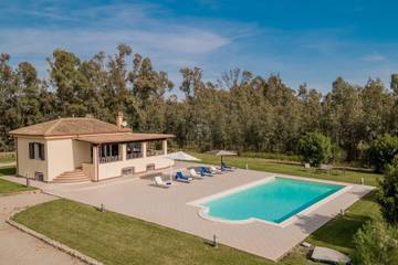 Villa pour 10 Personnes dans Alghero, Province de Sassari, Photo 4