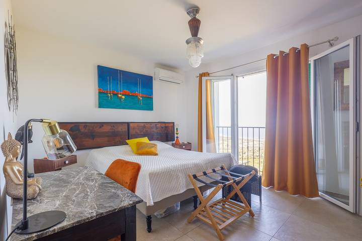Appartement entier, A Casa Praoli - Coin de paradis, vue mer in Aregno, Région de Calvi