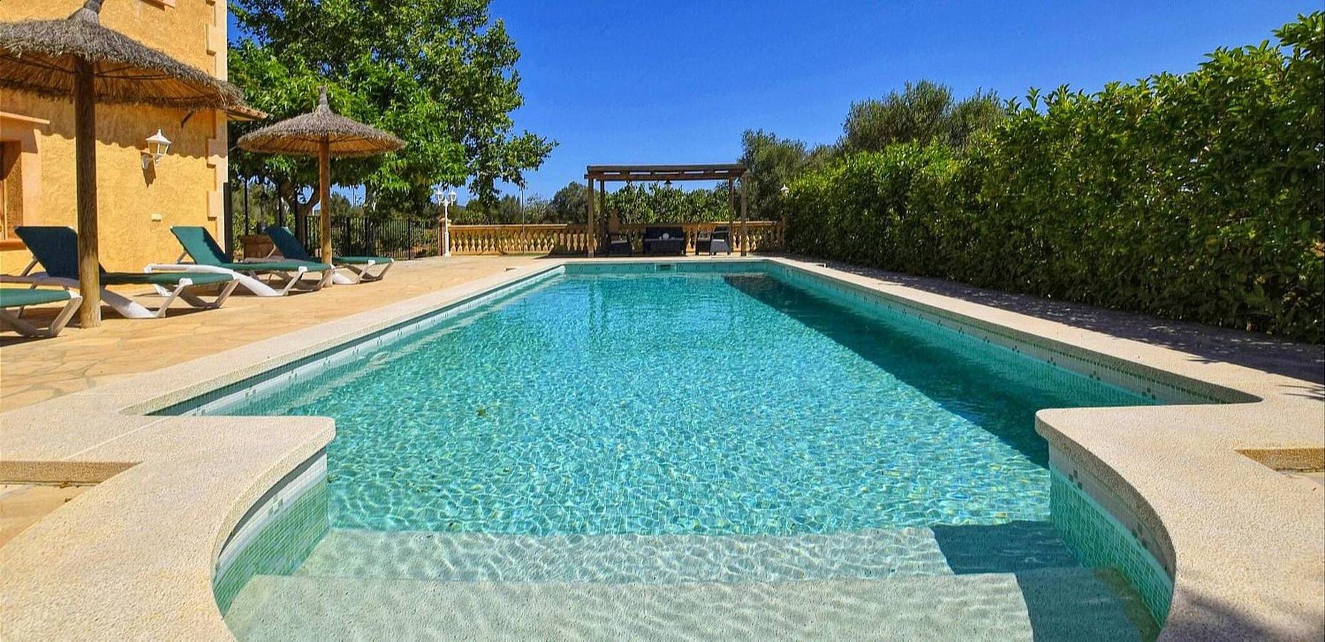 Villa 'Sa Cova' with Private Pool, Wi-Fi and Air Conditioning in Manacor, East Majorca