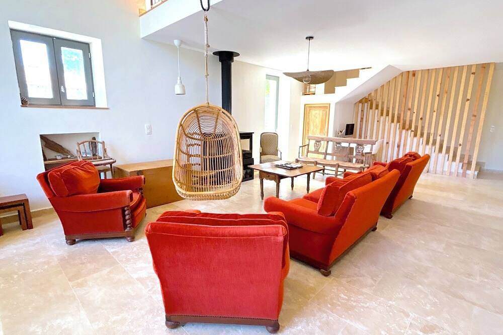 Villa Padulone in Aléria, Corte en omgeving