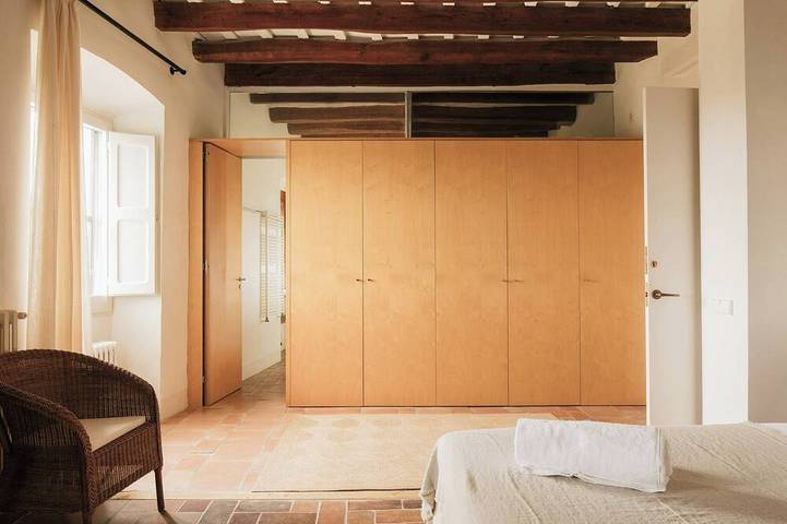 Location de vacances pour 9 personnes, avec Balcon ainsi que Jardin et Piscine à Tiana - 3
