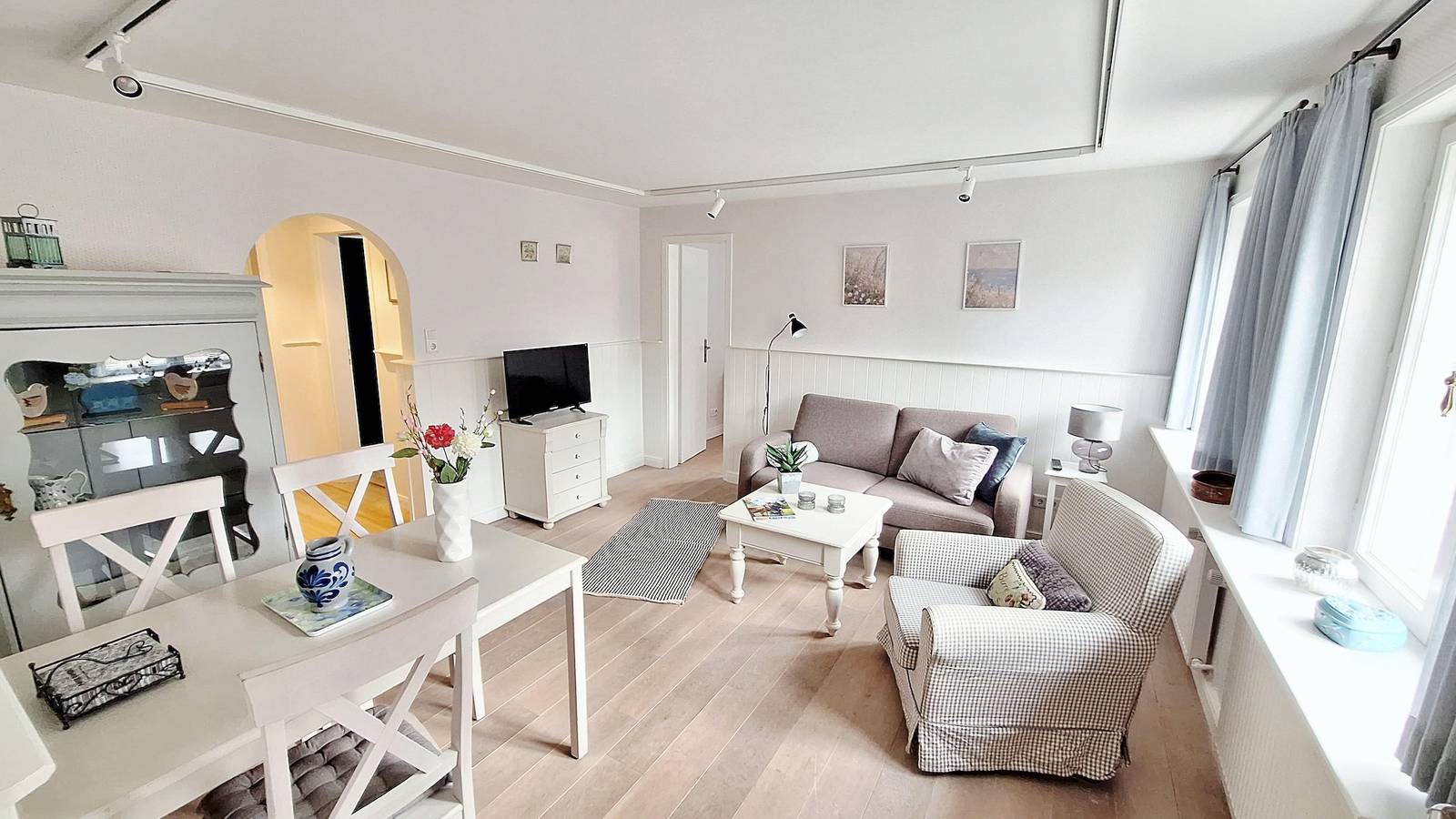 Ganze Ferienwohnung, Landhaus Rosenhof Wohnung 3 in Wyk auf Föhr (Stadt), Wyk auf Föhr
