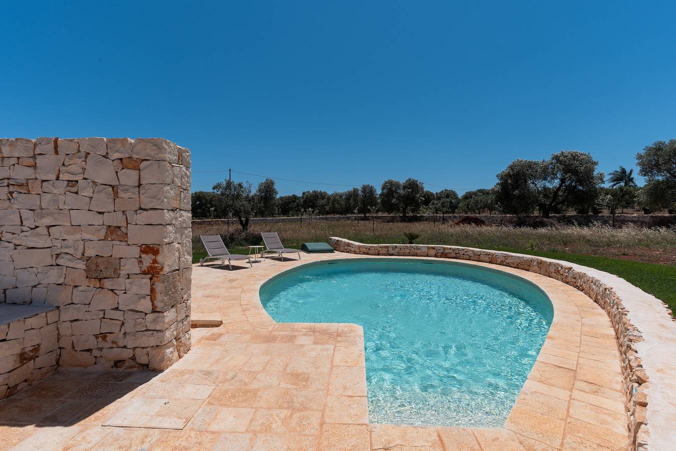 Villa 'Trullo White Dream Con Piscina' con piscina privata, Wi-Fi e aria condizionata in Ostuni, Salento