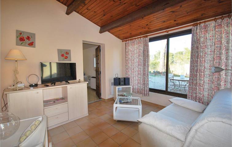 Gîte pour 2 personnes, avec Terrasse ainsi que Jardin et Piscine à Roquebrune-sur-Argens - 4