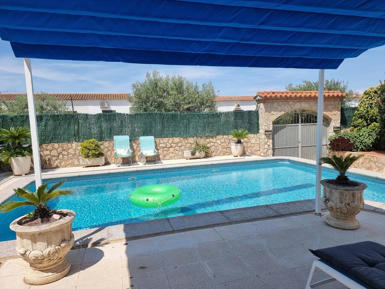 Ferienhaus 700m vom Strand mit privatem Pool in l'Escala, Oberampurien