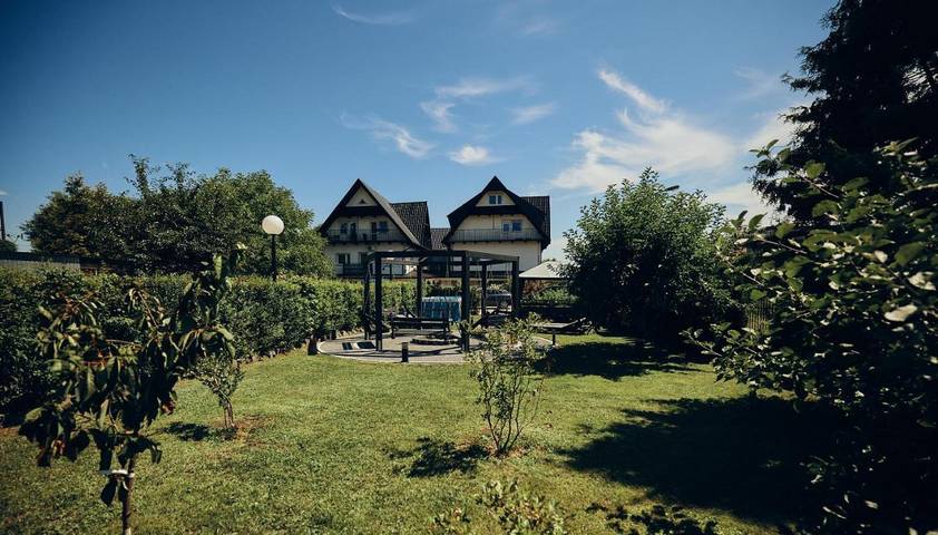 Apartament wakacyjny dla 4 osób, z ogród i basen w Szczecinek