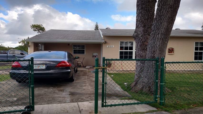 Vacation rental for 2 people, with yard in Hollywood (FL)