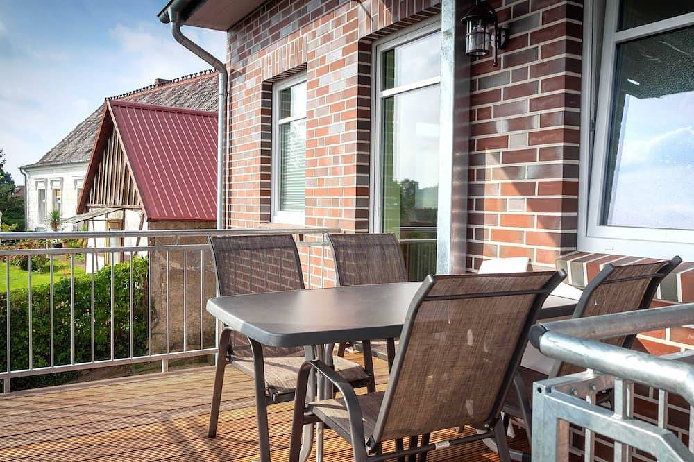 Ganze Wohnung, Ferienwohnung mit Seeblick - Ferienwohnung in Flecken Zechlin, Rheinsberg