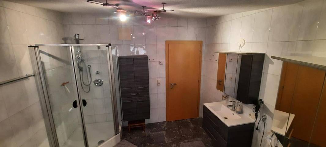Ganze Wohnung, Apartment „Rackhof“ mit Bergblick, privater Terrasse und Wlan in Schobergruppe, Oberlienz