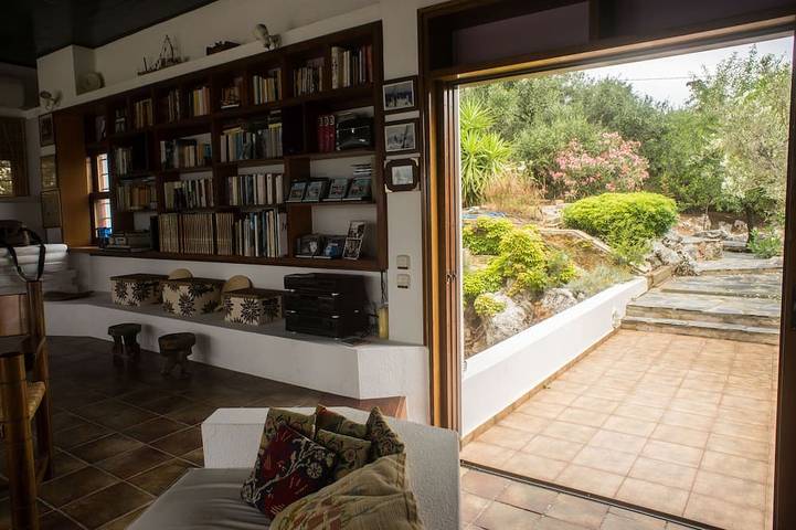 Architect designed Cretan Sea Vista in Chania region