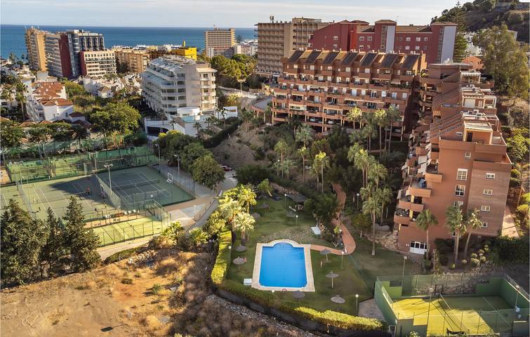 Holiday apartment for 5 people, with Terrace and Pool in Benalmádena