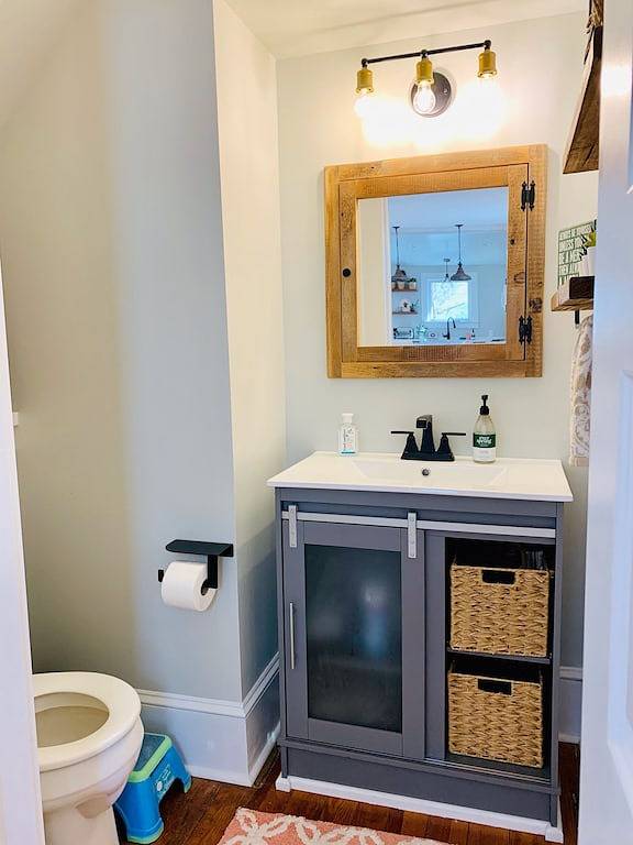 Cozy Cottage - quaint and comfy - 5 blocks to the beach, 1 block to Mason Ave. in Cape Charles, Chesapeake Bay