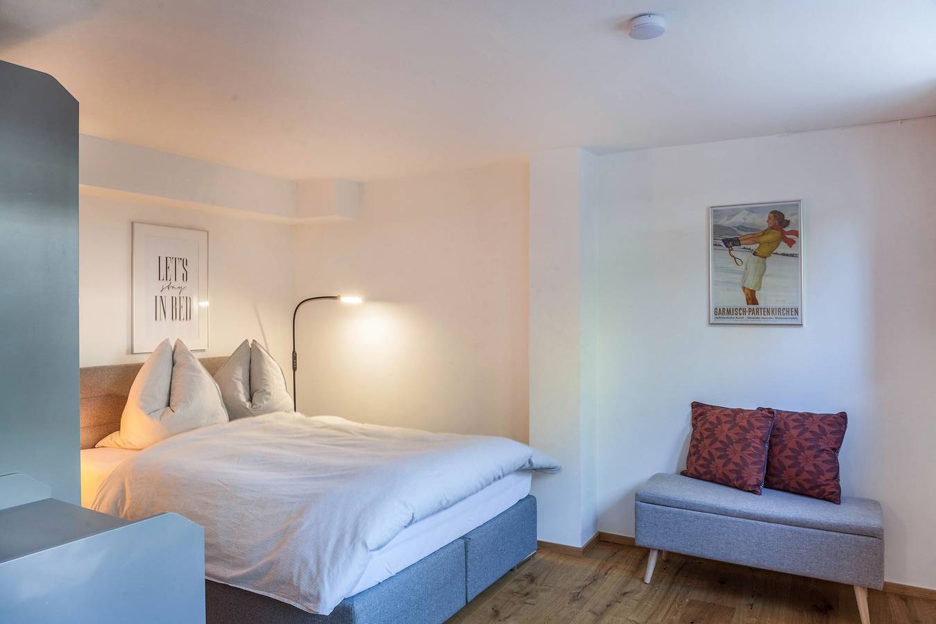 Entire apartment, 'Höllental 51' close to City Centre with Wi-Fi in Garmisch-Partenkirchen, Bavarian Alps