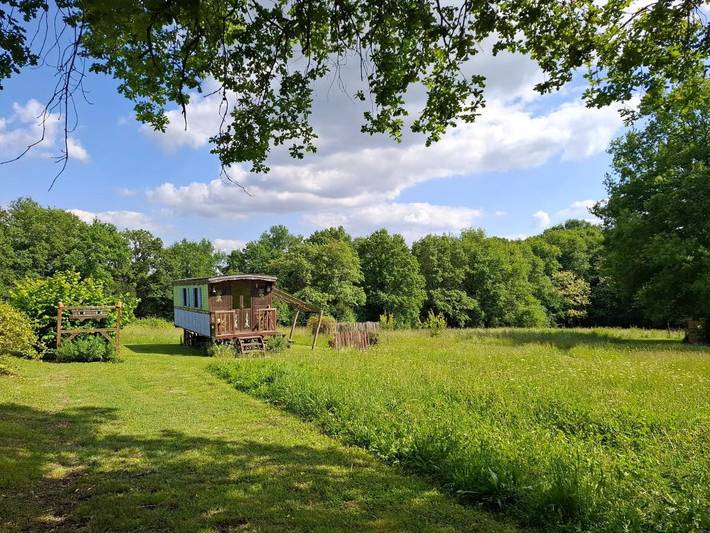 Location de vacances pour 2 personnes, avec piscine ainsi que jardin et jacuzzi à Sigalens - 2