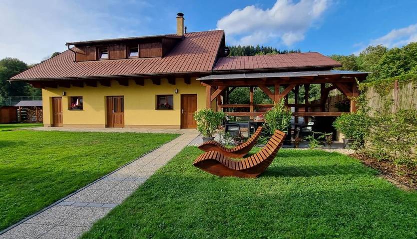 Chalet für 8 Personen, mit Garten und Ausblick - 1