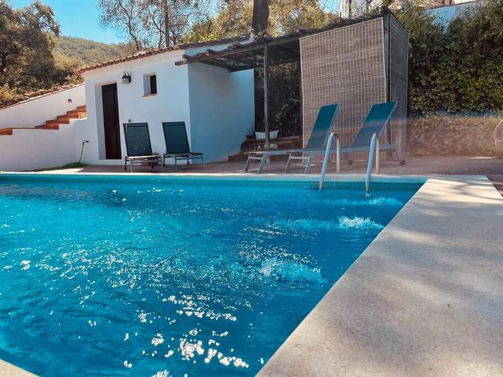 Casa rural para 6 personas, con piscina además de vistas y jardín, Se admiten mascotas en Aroche - 2