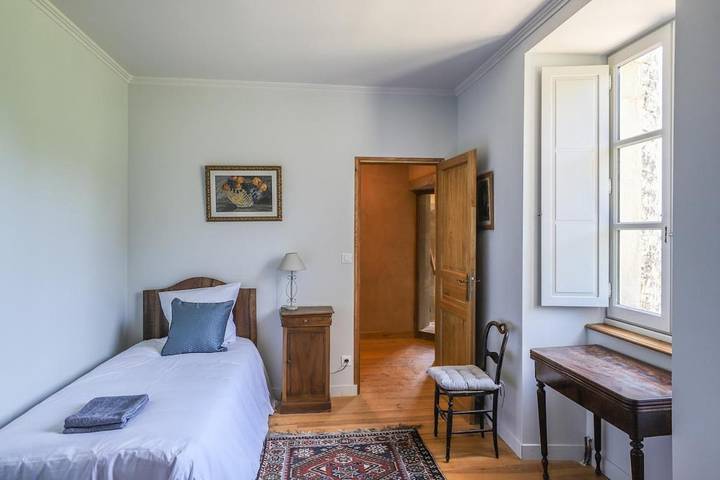 Location de vacances pour 12 personnes, avec piscine ainsi que vue et jardin à Castanet (Tarn-et-Garonne) - 4