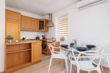 Holiday Rental for 6 People in Cracow, Lesser Poland, Photo 2