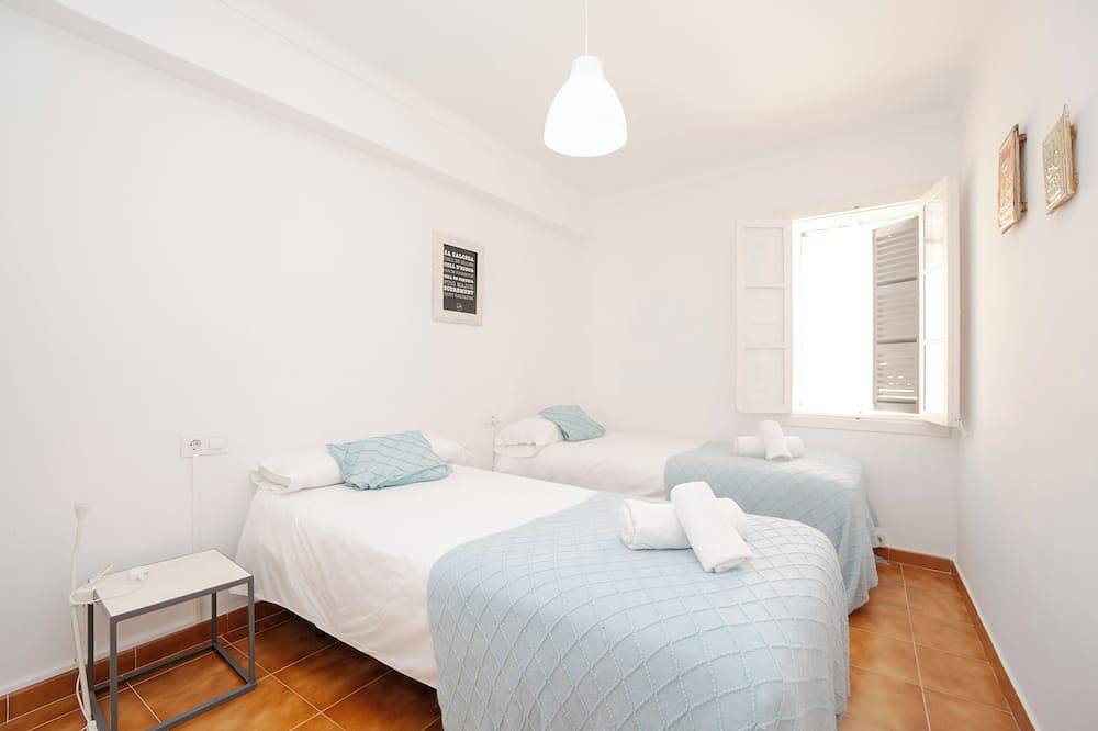 Quiet townhouse for families, athletes & groups in María de la Salud, Interior de Mallorca